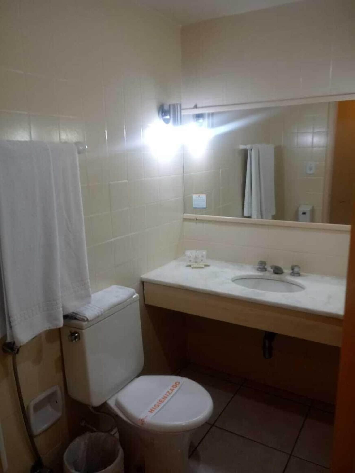 Hotel Harbor Inn Londrina Buitenkant foto