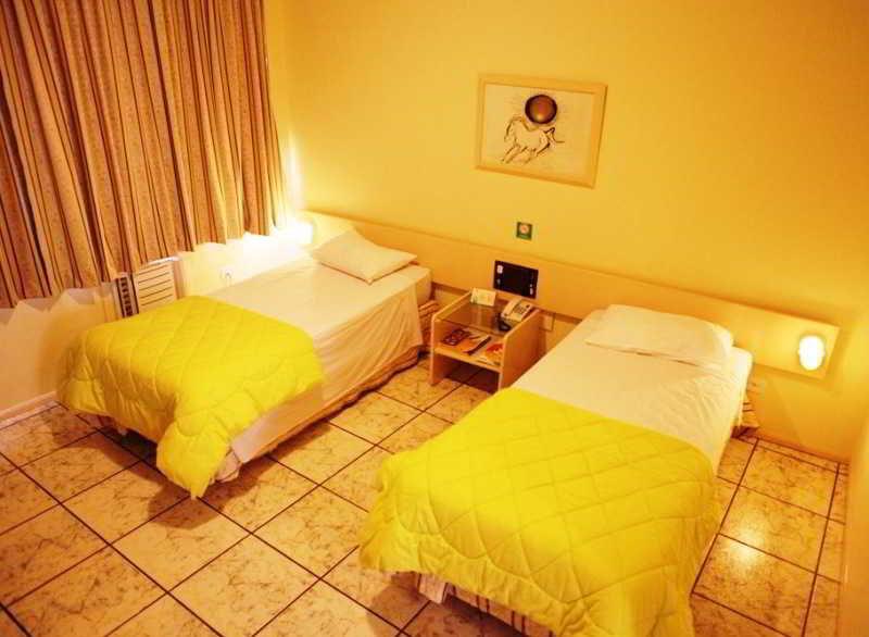 Hotel Harbor Inn Londrina Buitenkant foto