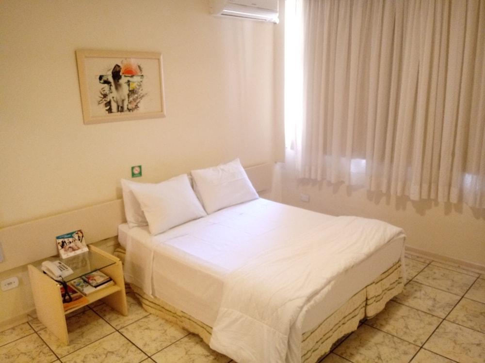 Hotel Harbor Inn Londrina Buitenkant foto